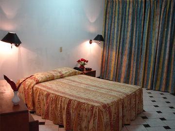 Hotel Don Carlos Puerto Maldonado Luaran gambar